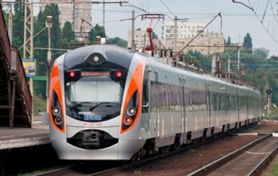 Укрзалізниця пустить до Львова поїзд для уболівальників збірної України