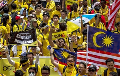 В Малайзии проходят массовые антиправительственные протесты