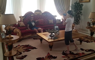 Підсумки 30 серпня: Кличко скупався у фонтані, Автомайдан відвідав Ківалова