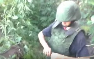 На Донбассе детей учили бросать боевые гранаты