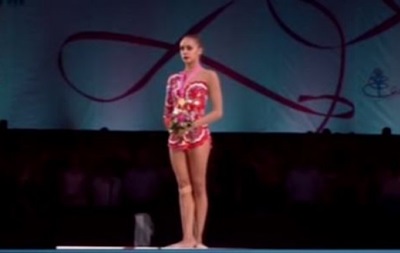 На ЧМ по гимнастике в Германии организаторы дважды перепутали гимн России