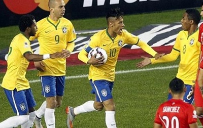 Неймар: Дуглас Коста проделал отличную работу в сборной Бразилии