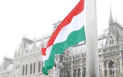 Президент Венгрии лишил гражданства двух украинок