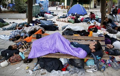Евросоюз перераспределит 40 тысяч беженцев из Греции и Италии