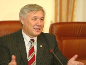 Ехануров продолжает отрицать поставки оружия в Грузию