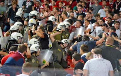 Баварія поскаржилася в УЄФА на грецьку поліцію