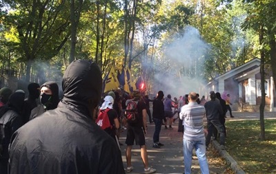 Итоги 23 сентября: Беспорядки в Харькове, бунт добытчиков янтаря на Волыни