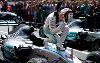 Формула-1: Хэмилтон в третий раз в карьере выиграл Гран-при Японии