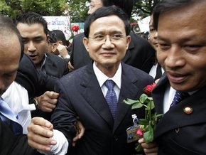 Премьер Таиланда согласился уйти в отставку