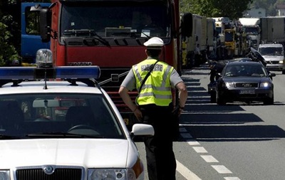Во Франции в грузовике-рефрижераторе обнаружен 31 мигрант