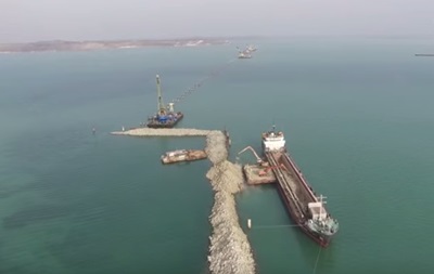 В сети появилось видео строительства второго моста через Керченский пролив