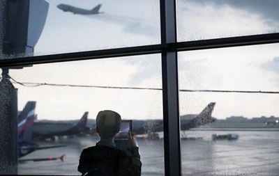 Україна оголосила про закриття авіасполучення з РФ