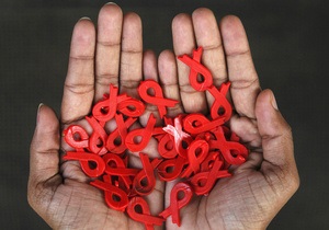 Украина попросила у Глобального фонда $305 миллионов для борьбы со СПИДом