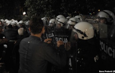 В Черногории произошли столкновения демонстрантов с полицией