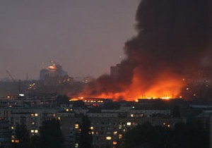 Крупный пожар на складах Эльдорадо в Киеве потушен