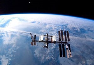 Новости науки - космос - МКС: Грузовик Альберт Эйнштейн проведет коррекцию орбиты МКС