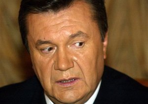 Экс-посол Чехии подозревает, что  пророссийское крыло  усиливает давление на Януковича