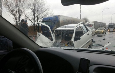 ДТП в Киеве: авто разорвало пополам