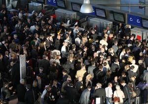 Забастовка служб безопасности спровоцировала хаос в одном из крупнейших аэропортов Франции