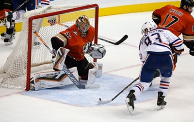 NHL: Пітсбург обігрує Монреаль, Анахайм поступився Едмонтону в овертаймі