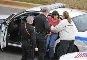 Арестована профессор биологии, застрелившая трех коллег в Алабаме