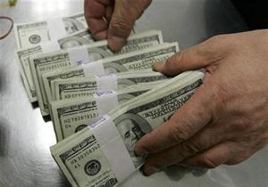 Межбанк закрылся незначительным ростом курса доллара