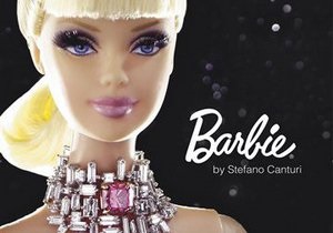 В Нью-Йорке на аукцион выставят самую дорогую в мире Барби