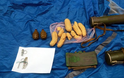 В центре Мариуполя обнаружили боеприпасы и взрывчатку