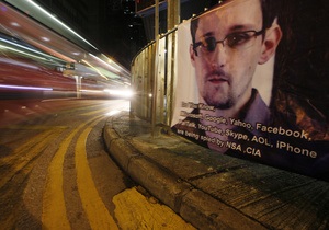 Правительство США обвинило Сноудена в шпионаже