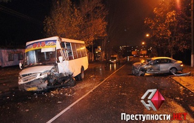 ДТП в Миколаєві: постраждали вісім людей