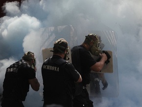 В центре Варшавы произошли столкновения полиции и торговцев: ранены 36 человек