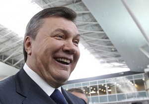 Негрустный праздник: Януковича на празднование дня рождения доставят морем