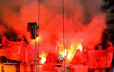 Російський клуб оштрафований за спалення турецького прапора