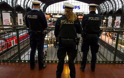В Германии ищут двух вероятных участников терактов в Париже