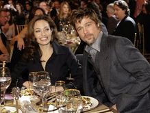 СМИ: Анджелина Джоли ожидает рождения близнецов