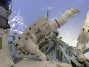Астронавты NASA смазали механическую руку-манипулятор модуля Кибо