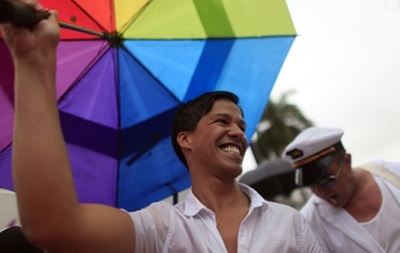 В Греции гомосексуалистам разрешили заключать договор о сожительстве