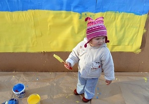 Медики: Пенсионная реформа может снизить рождаемость в Украине