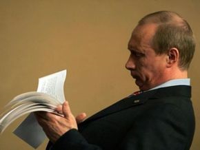 Ведомости: Путин увеличил пошлины на ввоз ножей, ложек и вилок