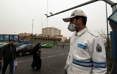 В Ірані через забруднене повітря обмежили рух авто