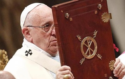 Папа Римский призвал к ненасильственному достижению мира
