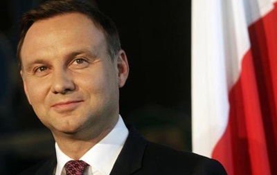 Президент Польши подписал спорный закон о СМИ