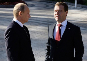 Работу Медведева впервые за время президентства одобряют столько же россиян, сколько и Путина