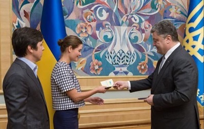 Українське громадянство від Порошенка отримали майже двісті росіян