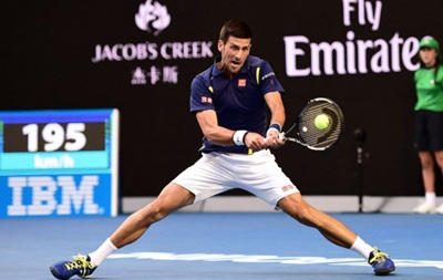 Australian Open: Джокович пробивається до півфіналу, де зустрінеться з Федерером
