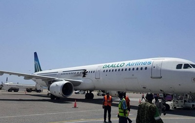 На борту экстренно севшего в Сомали самолета нашли следы взрывчатки – СМИ