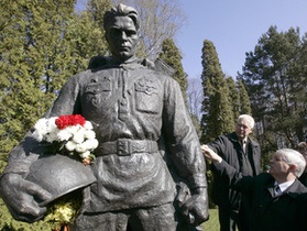 В Сочи откроют мемориальный комплекс с копией эстонского Бронзового солдата