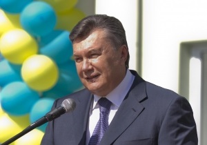 УП: Янукович перепутал Hyundai и Samsung