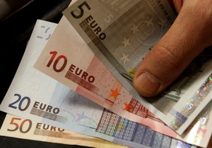 Межбанк открылся ростом котировок по евро и доллару