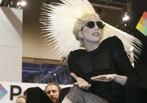Lady GaGa будет вести колонку в модном журнале